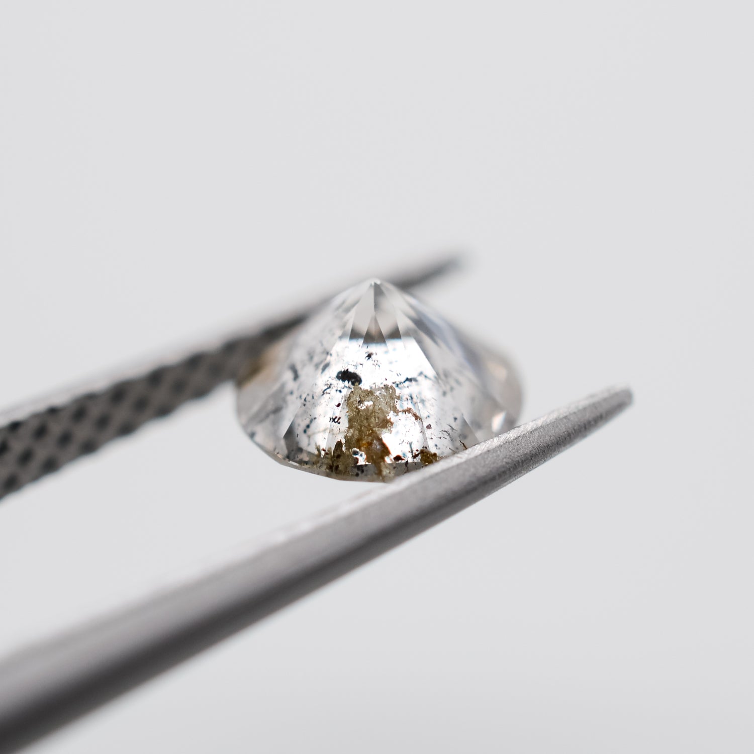 0.67ct Round Brilliant Cut Loose Salt & Pepper Diamond - Malleable Jewellers