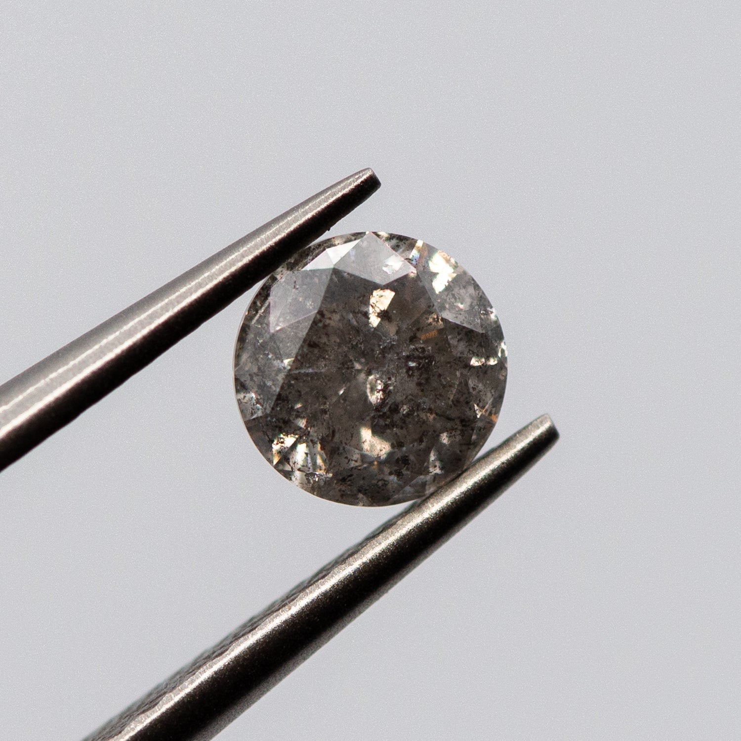 0.64ct Round Shaped Loose Salt & Pepper Diamond Malleable Jewellers